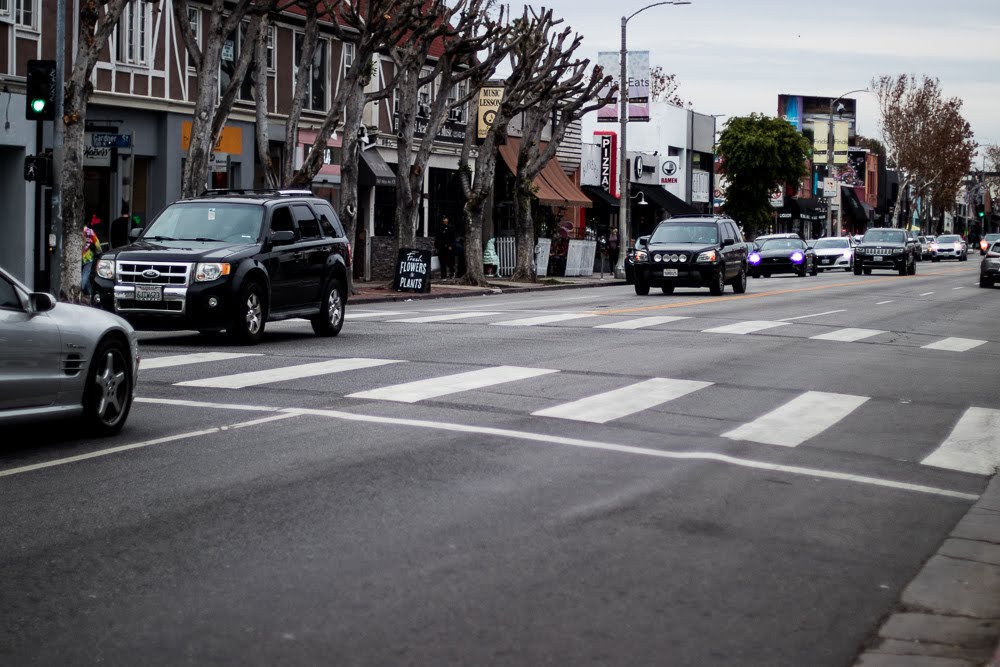 Pedestrian Injured in Crash at S 16th St & W Lincoln Ave