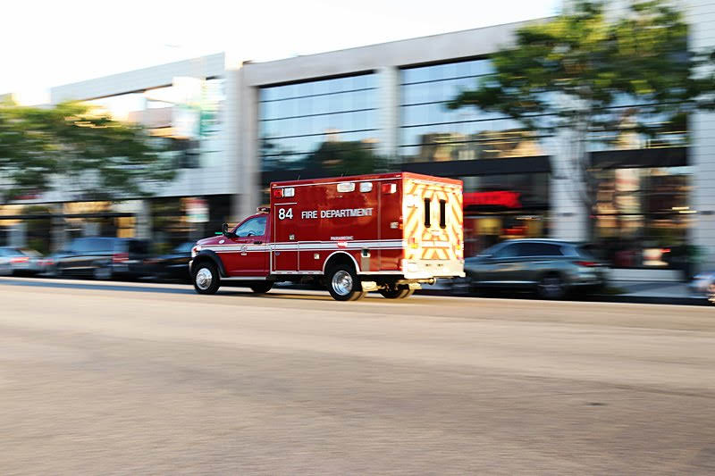 One Hurt After Pedestrian Struck at Hampton Ave